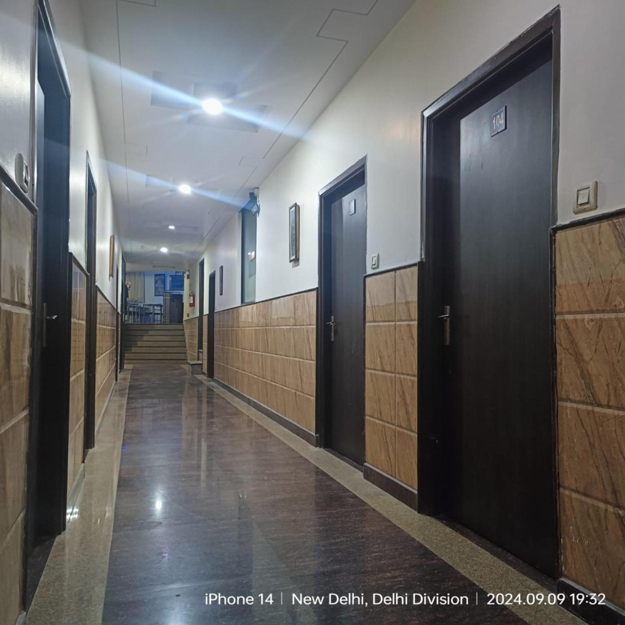 Hotel Jet Fox By Aero View Hotel, Delhi Airport New Delhi